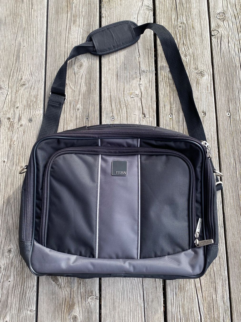 Valigie & Borse: Laptoptasche – Usato da Surcuolm venduto da Brandon1958