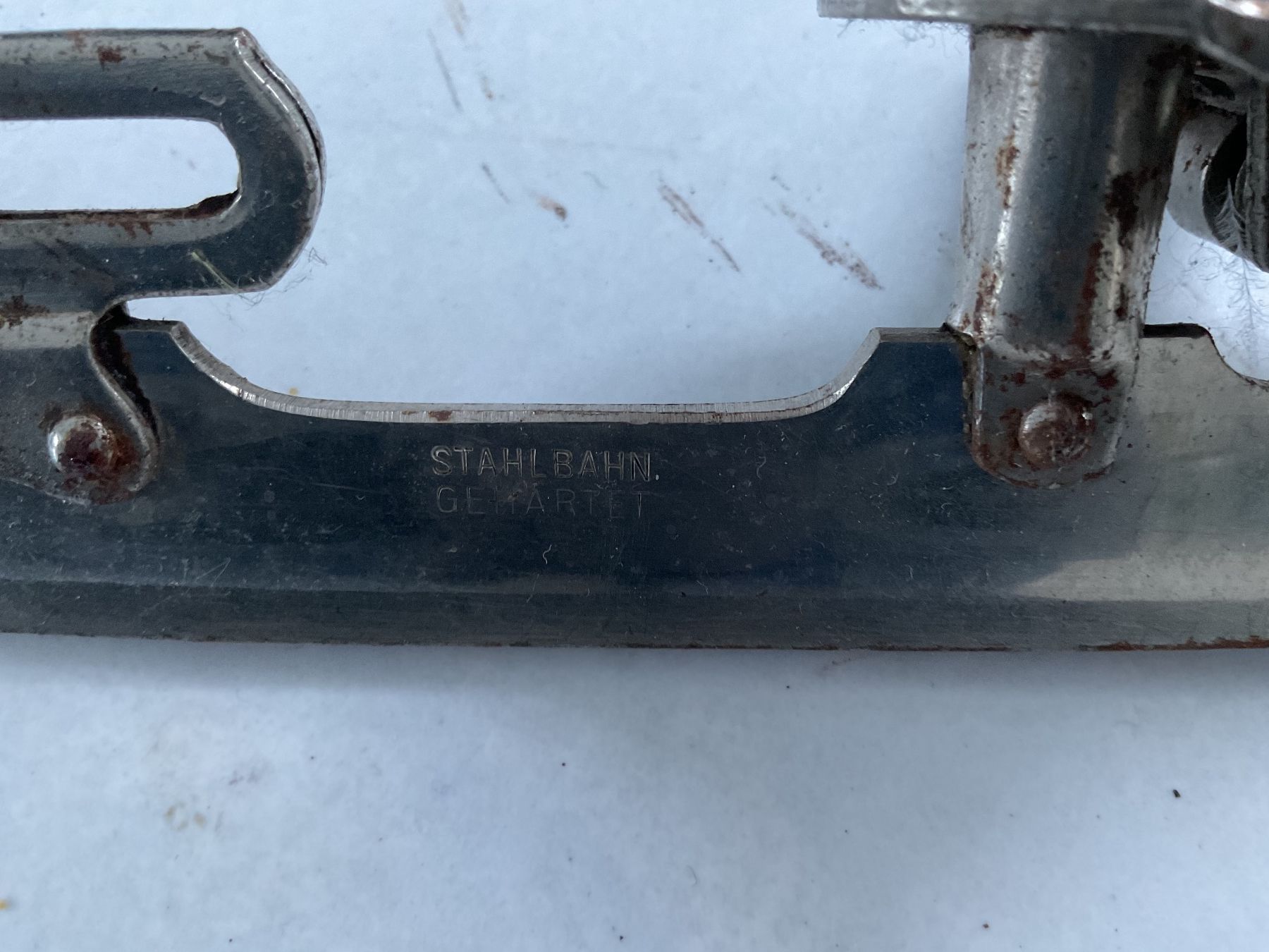 Pattini da ghiaccio: Antike Schlittschuhe – Usato da Adliswil venduto da bei_2b57 2