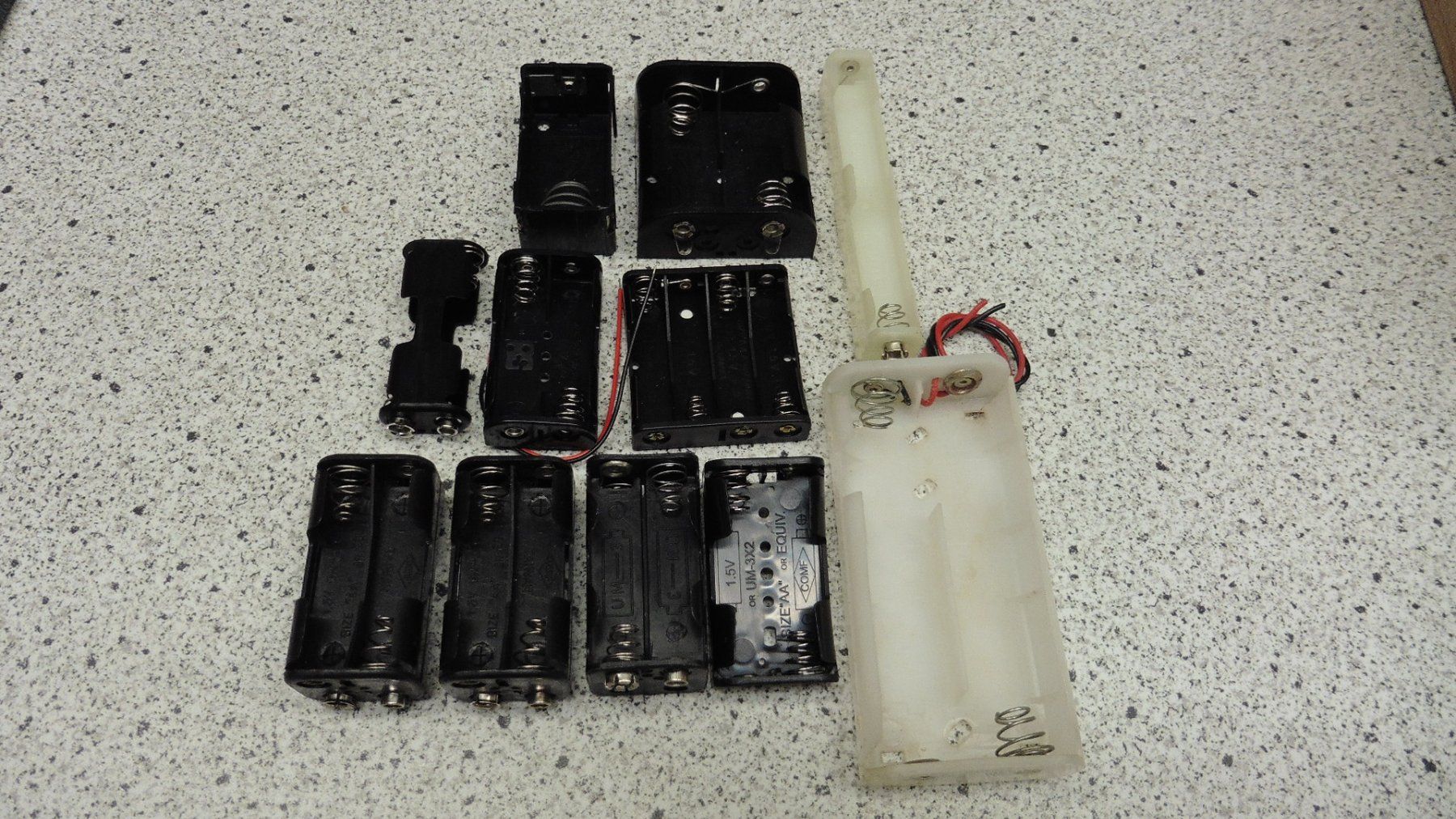 Componenti elettronici: Batterie Halter – Nuovo (secondo la descrizione) da Mönchaltorf venduto da boesi51