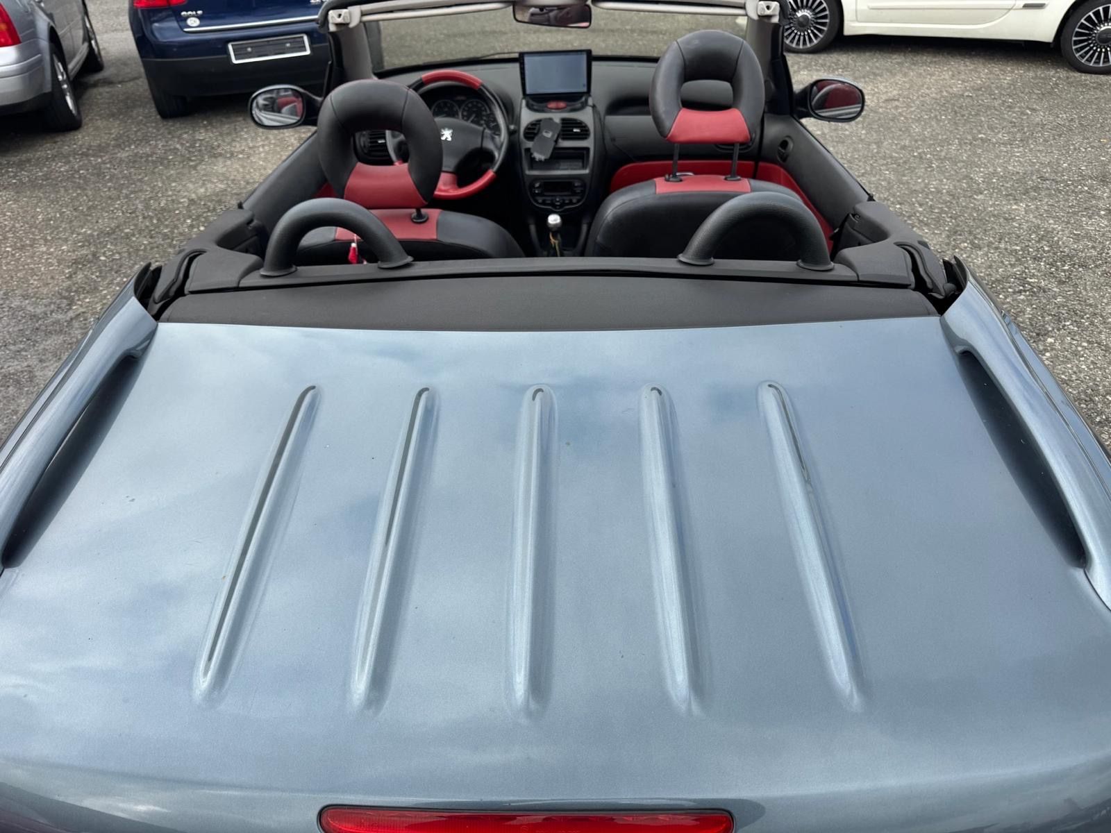 Peugeot Automobili: Peugeot 206 1.6 Cabrio – Usato da Eschen venduto da kingkong010 6