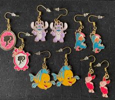 Ohrringe 5 Paare mit  Disney Figuren Neu