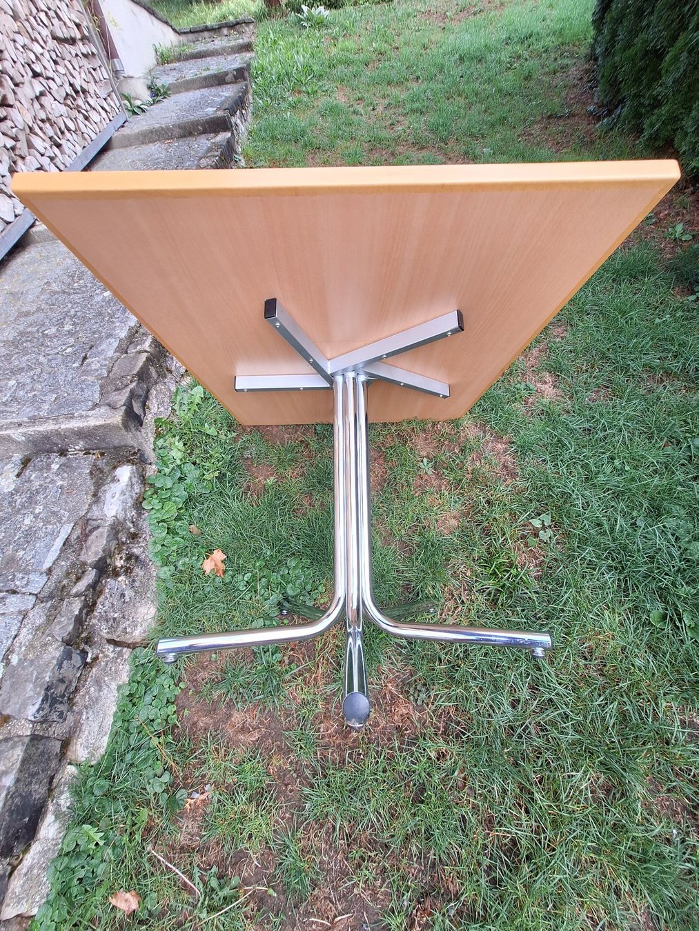 Tables: Tisch – D'occasion à Zofingen par riwi54 1