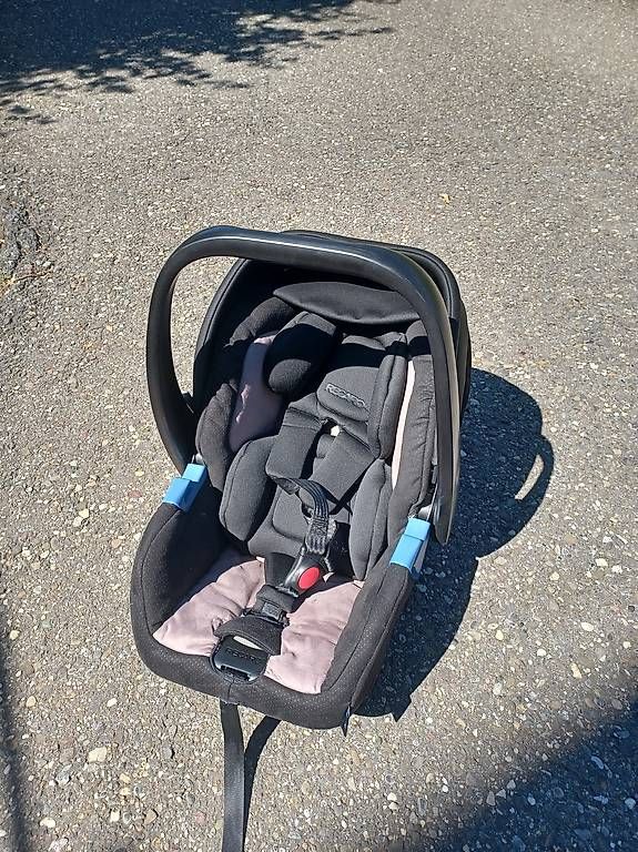 Seggiolini per auto: Babyschale Privia – Usato da Würenlingen venduto da Steeefeli 2