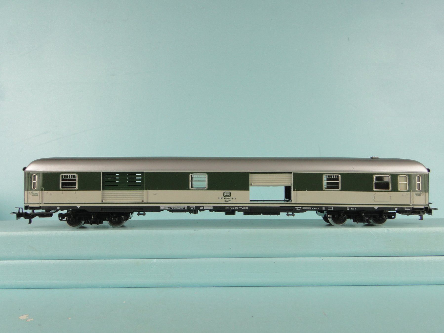 Märklin Modellini di ferrovie: Märklin 4093 DB Gepäckwagen – Usato da Bülach venduto da cann11 3
