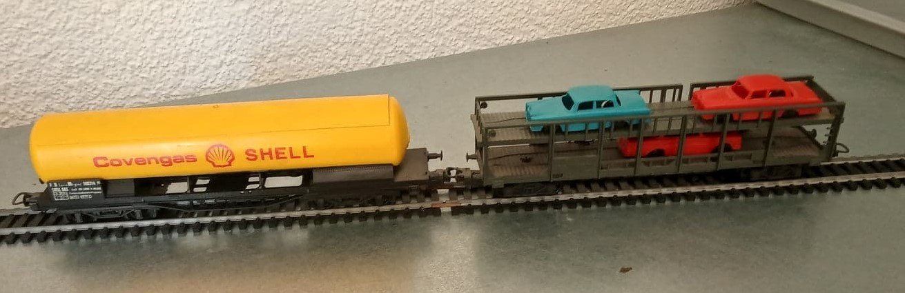 Lima Modellini di ferrovie: LIMA Wagons - Shell 500134  + transport de véhicules 666100 – Usato da Le Locle venduto da PereiraHugo