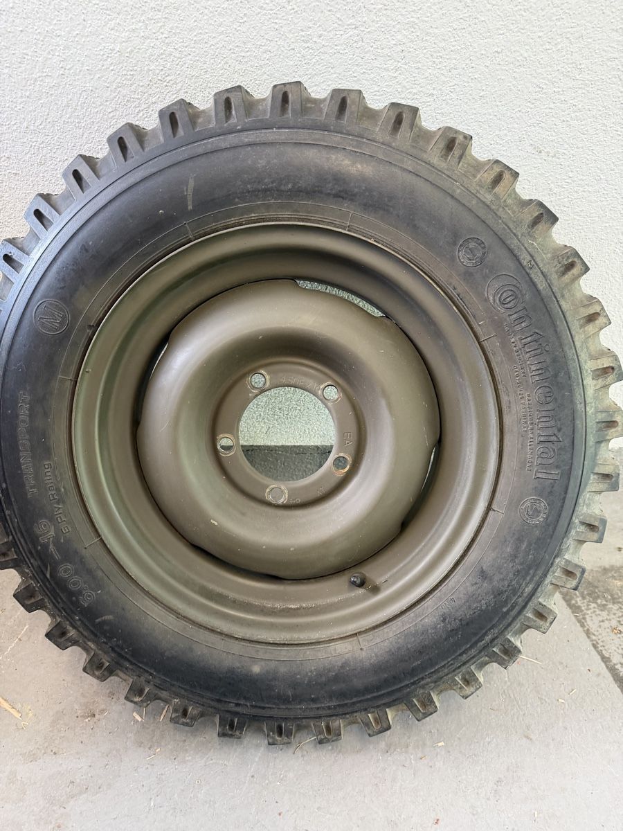 Jeep Tutti pezzi di ricambio auto: Rad Willys Jeep 6.00-16 Reifen – Usato da Lengnau AG venduto da Wobmann97 3