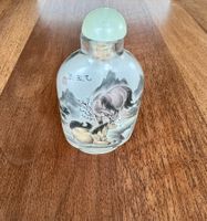 Signed Snuff-bottle in painted glass