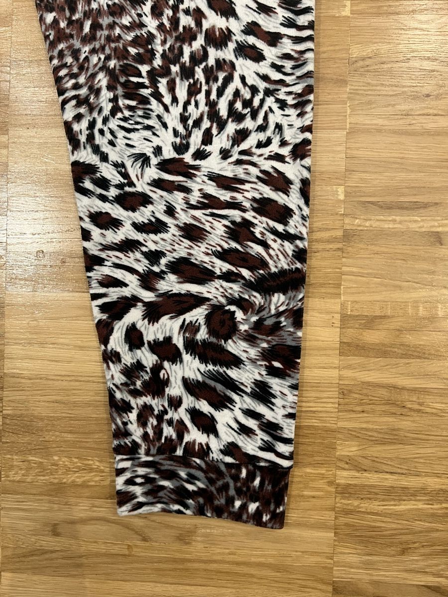 Leggings: Velvet leopard pattern leggings – Nuovo (secondo la descrizione) da Adliswil venduto da avatar83 1