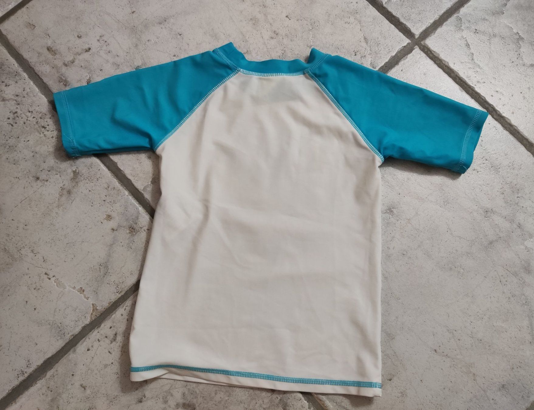Costumi da bagno & Bikini: UV Badeanzug Mädchen Gr.98 – Usato da Chur venduto da Rodanisa 2