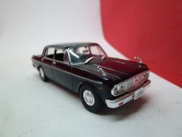 Toyota Crown - sehr seltenes Modell - von Universal Hobbies