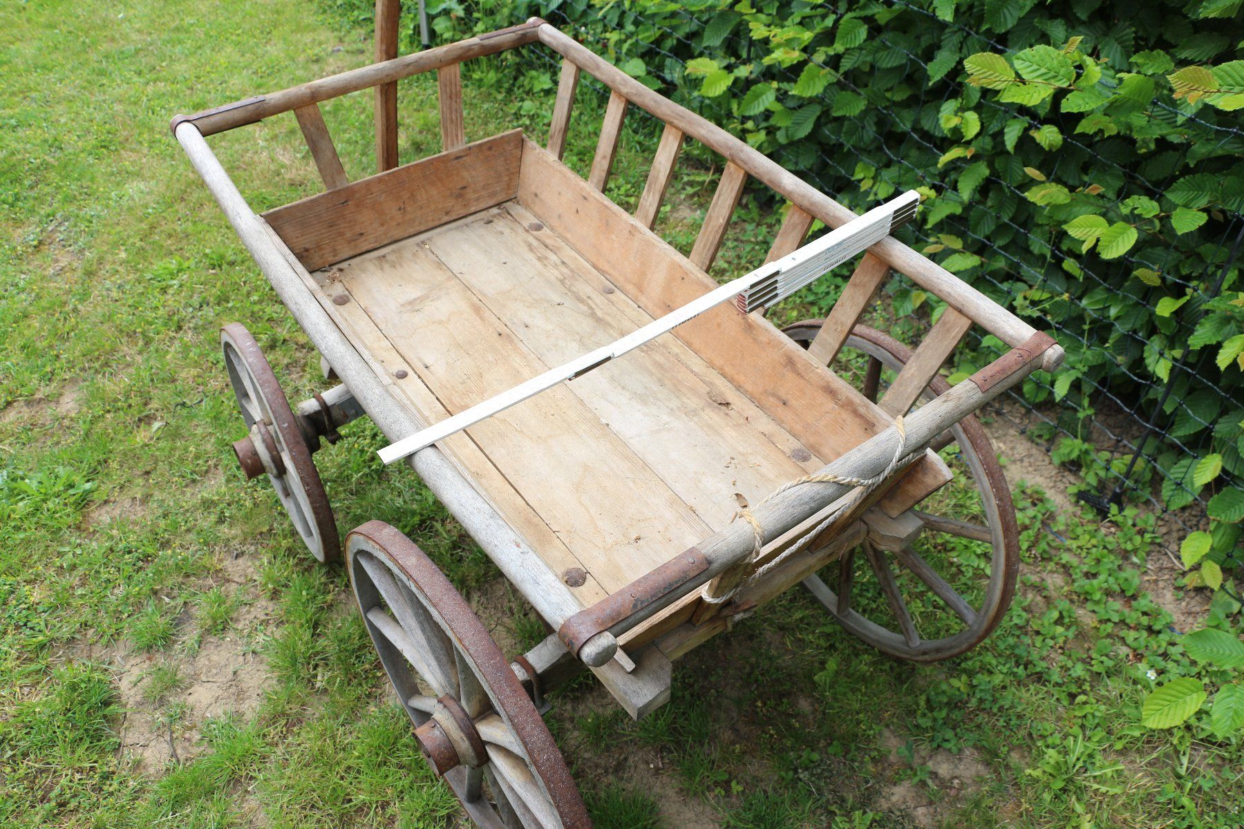 Carriole: Nostalgie Leiterwagen aus Holz – Usato da Corminboeuf venduto da antikerverkauf 4