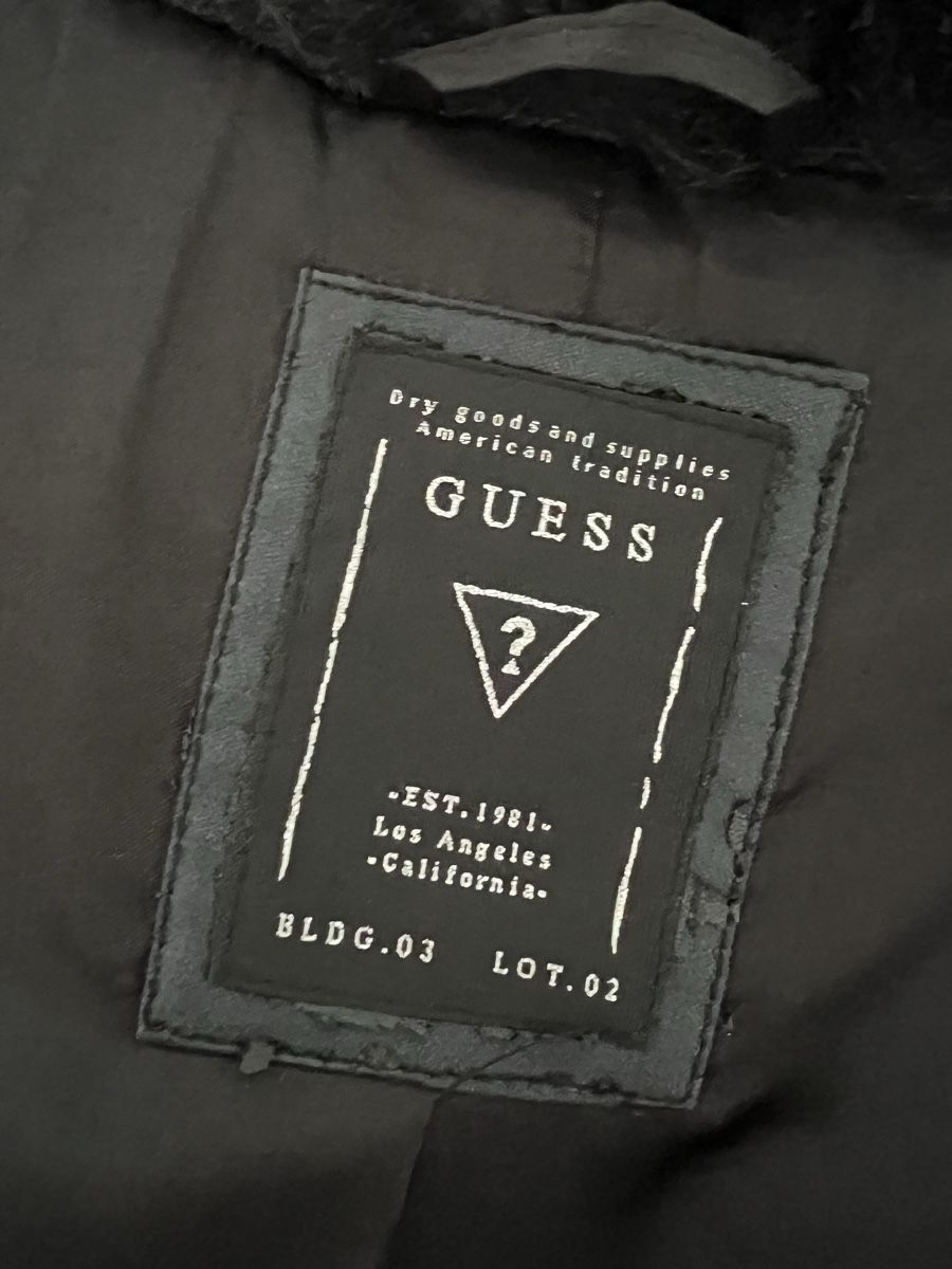 Guess Giacche: Guess Jacke – Usato da Zürich venduto da TinaRozic 4