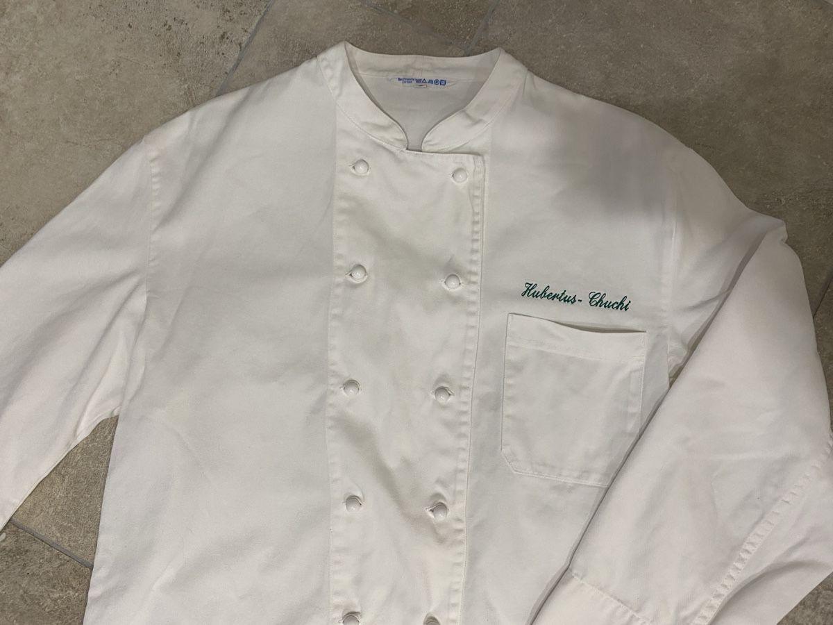 Giacche: Kochjacke Gr. 56 - weiss - bestickt "Hubertus-Chuchi"  – Usato da Olten venduto da Asta73 1