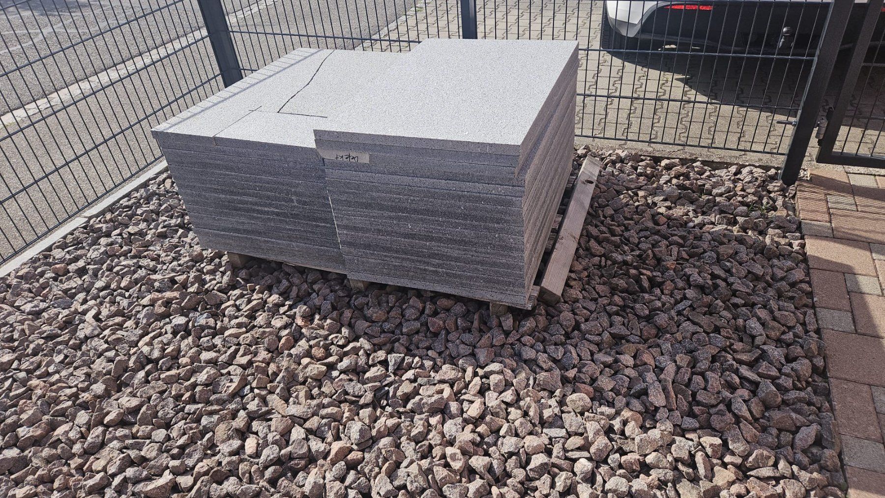 Revêtements de sol: Bodenplatten Granit anthrazit – Neuf (Voir description) à Möhlin par Mofafreak90