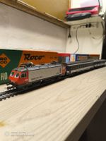 Roco HO Lokomotive 14178 B mit Wagen