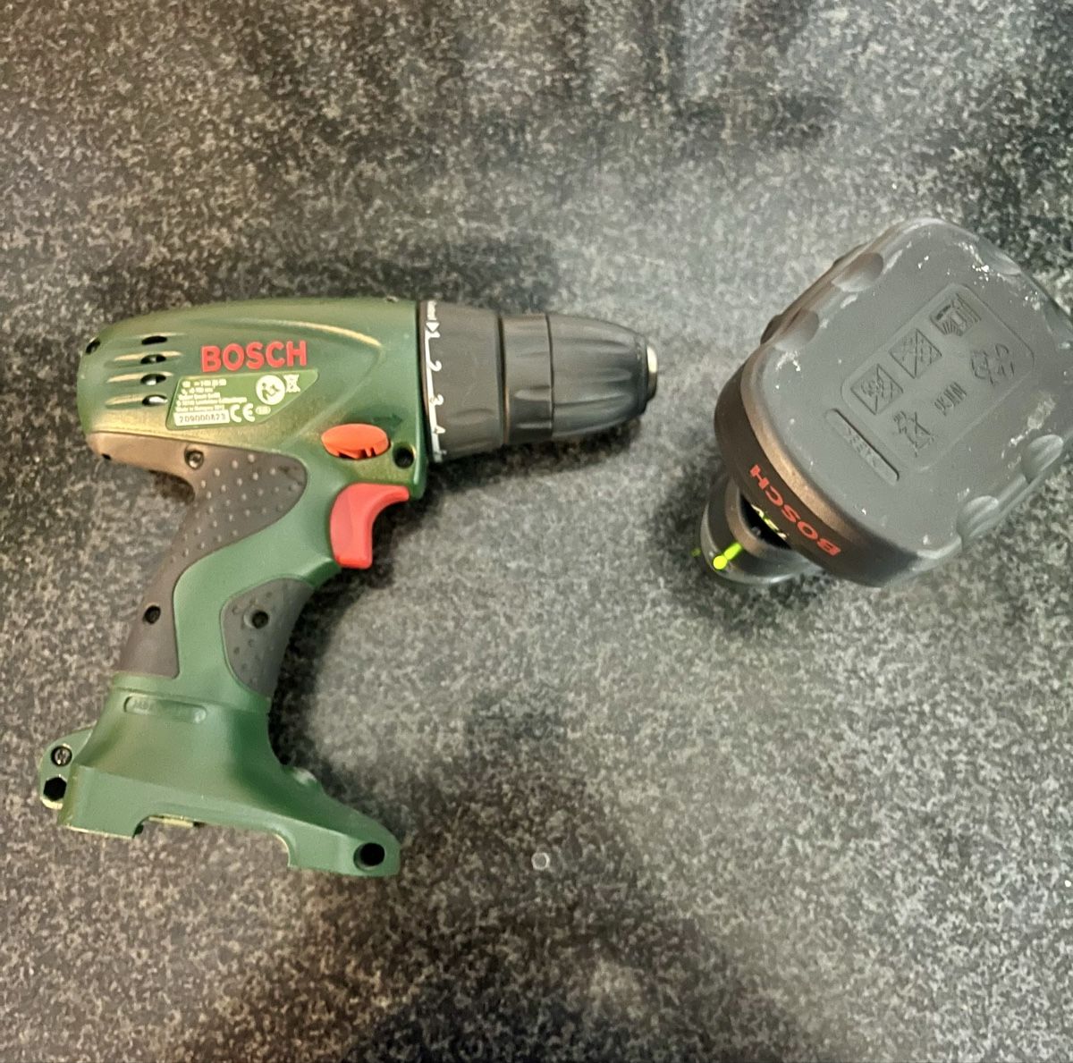 Bosch Trapani: Bosch PSR 12 Perceuse visseuse sans fil – Usato da Granges-Paccot venduto da hasan.shaker
