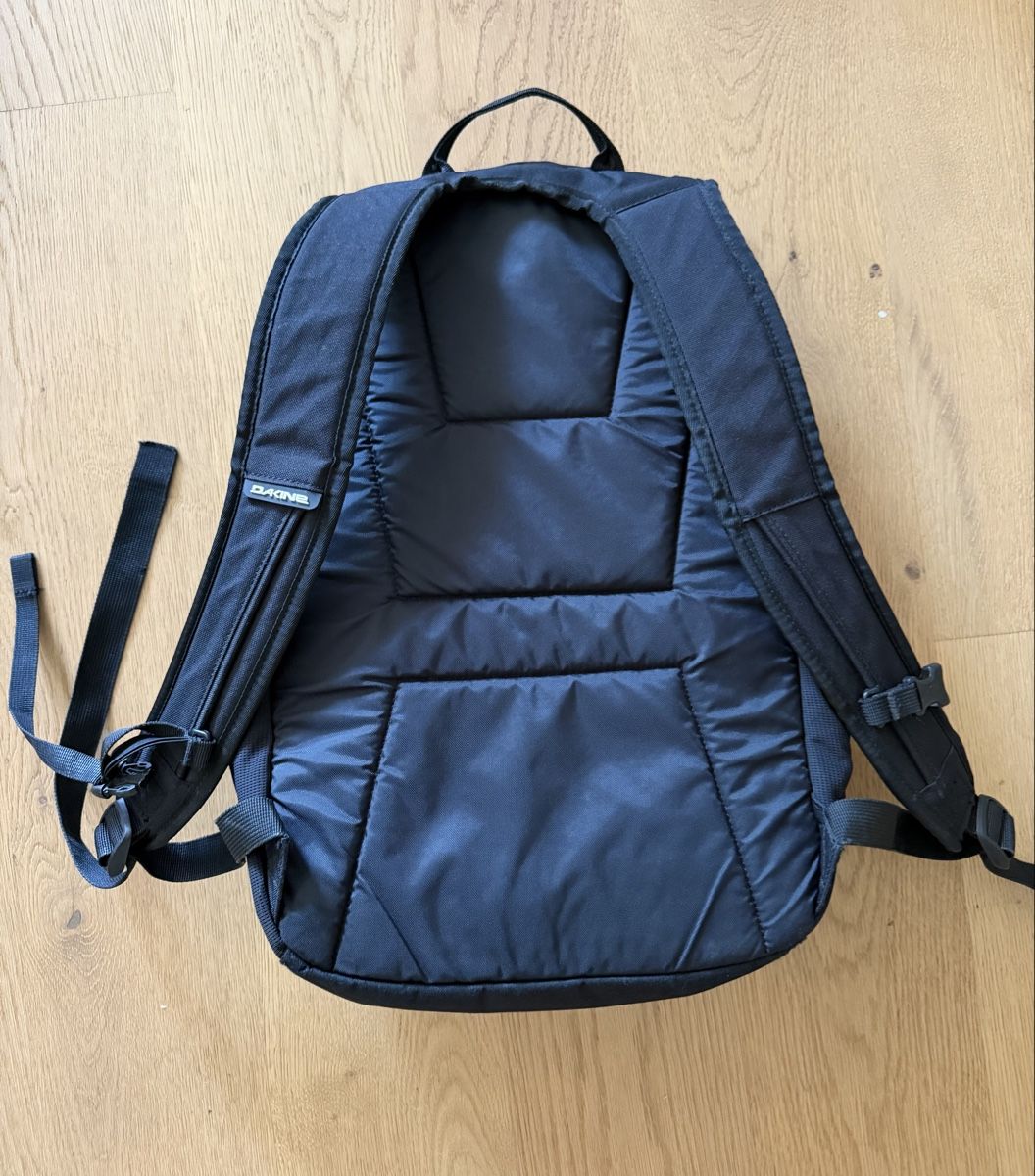 Dakine Rucksäcke: Dakine Campus M 25L Rucksack Schwarz – Gebraucht aus Kehrsatz von tonisch 1