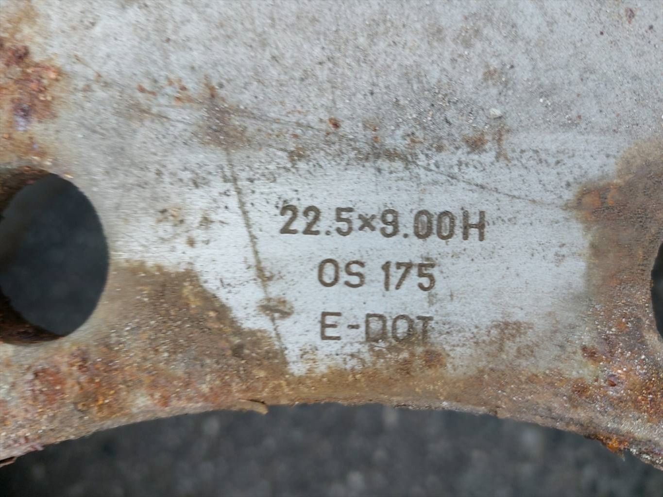 Michelin Pneus & Kompletträder: Komplettrad – Gebraucht aus Reichenburg von T864RX 1