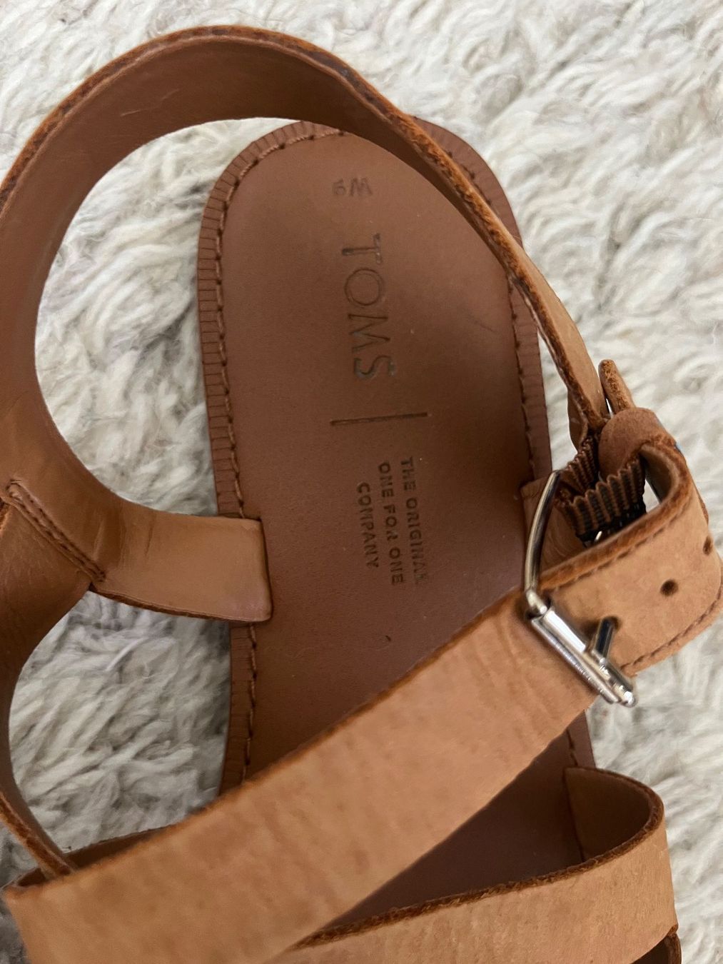 Toms Scarpe da donna: TOMS Ledersandale GR. 39.5/W9 – Usato da Utzenstorf venduto da Ismaele 2