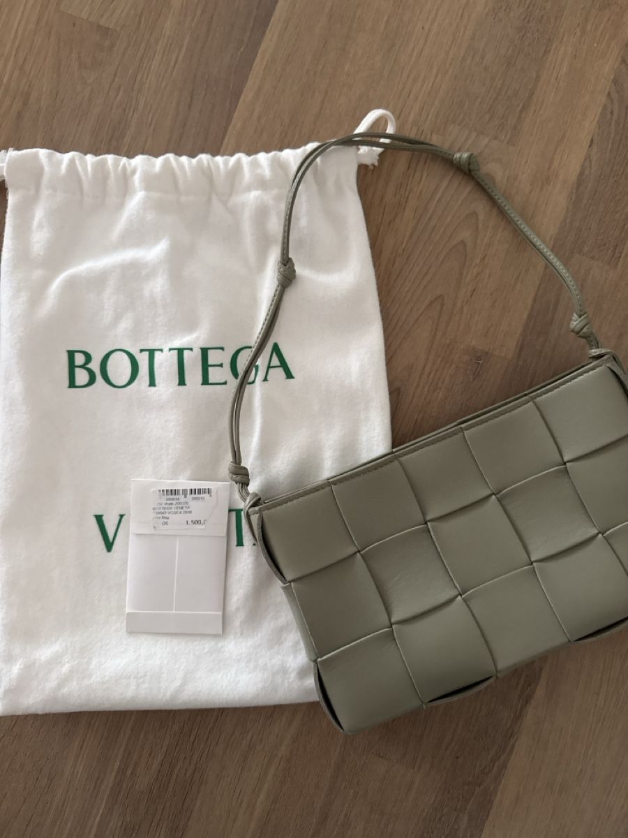 Bottega Veneta Borse da donna: Bottega Veneta Cassette Handbag Khaki – Usato da Basel venduto da fel_l8h9