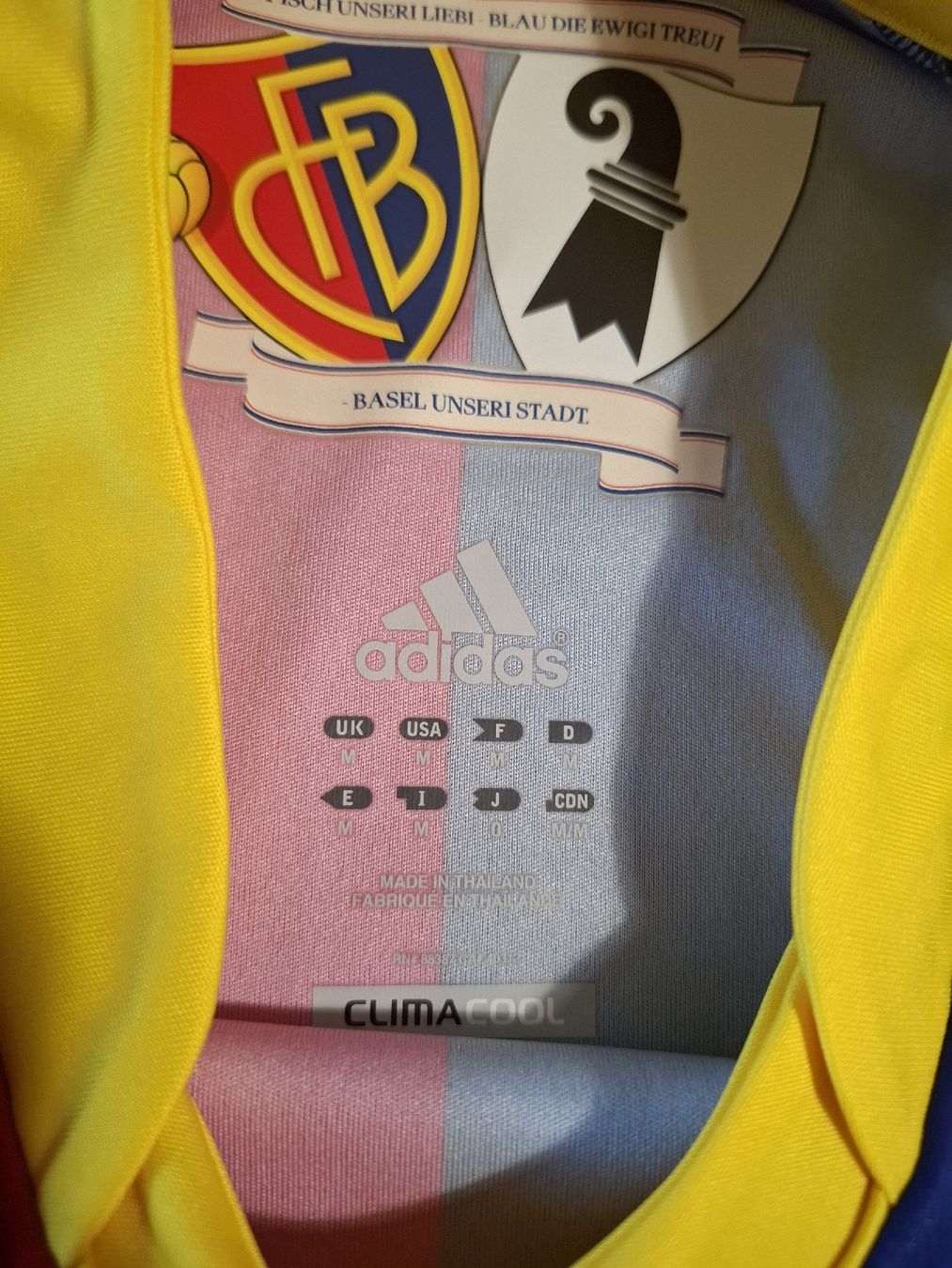 FC Bâle Maillots de corps & Pantalons: FC Basel 12/13 Spielerversion Longsleeve – D'occasion à Pratteln par eri_t65l 2