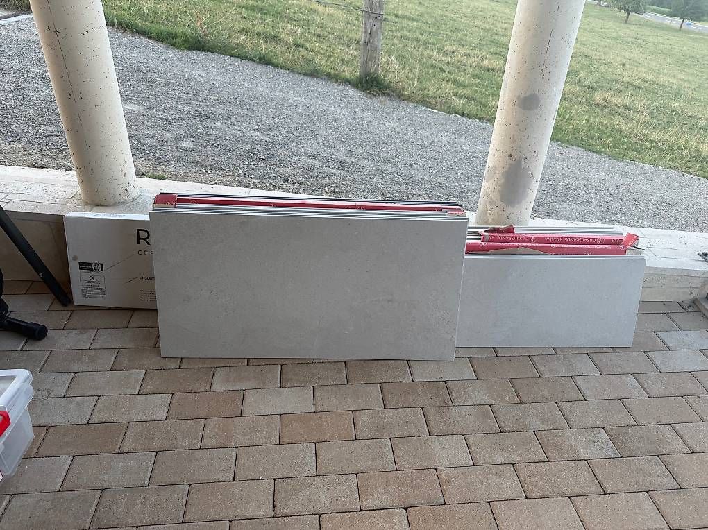 Bodenbeläge: Verschiedene Fliesen Resten – Neu und originalverpackt aus Bellikon von dso_l8md 2