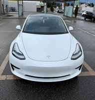 Top Zustand: Tesla Model 3