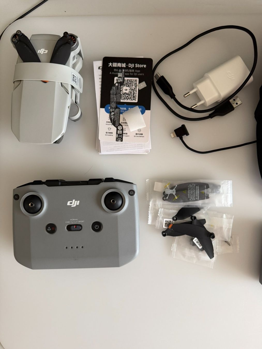DJI RC Modellbau: DJI Mini 2 Fly More Combo – Gebraucht aus Aarau von basile_r 1