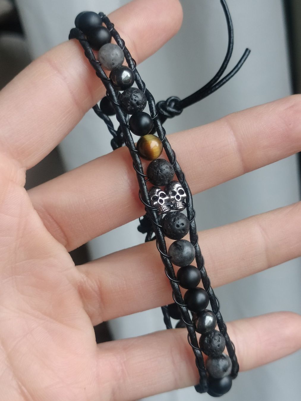 Bracciali & Braccialetti: Männer Leder Armband Totenköpfe & Edelsteine – Nuovo (secondo la descrizione) da Schwyz venduto da els_7cys 2