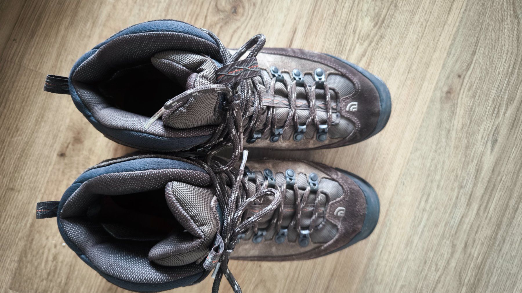 North Face Scarpe da uomo: North Face Goretex Wanderschuhe 43 – Usato da Ebikon venduto da brombomboli 4