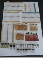 Elektronik Bauteile Sortiment Z-Dioden, Kondensatoren etc.
