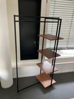 Armoire ouverte / offener Schrank