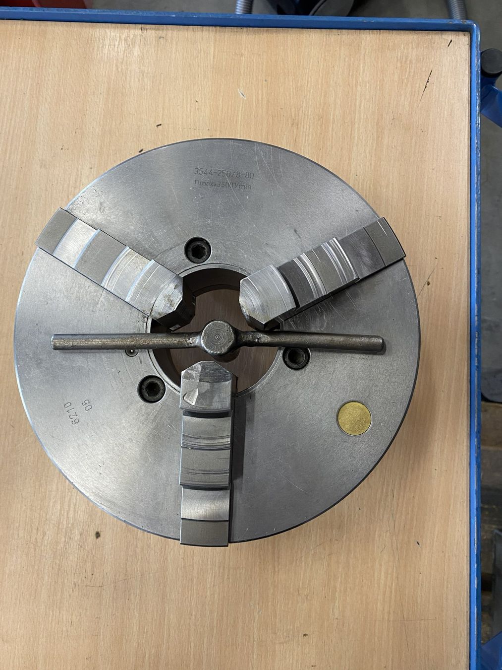 Altro per industria metallurgica: Dreibackenfutter Bison 250mm – Usato da Fislisbach venduto da ProtoTrak