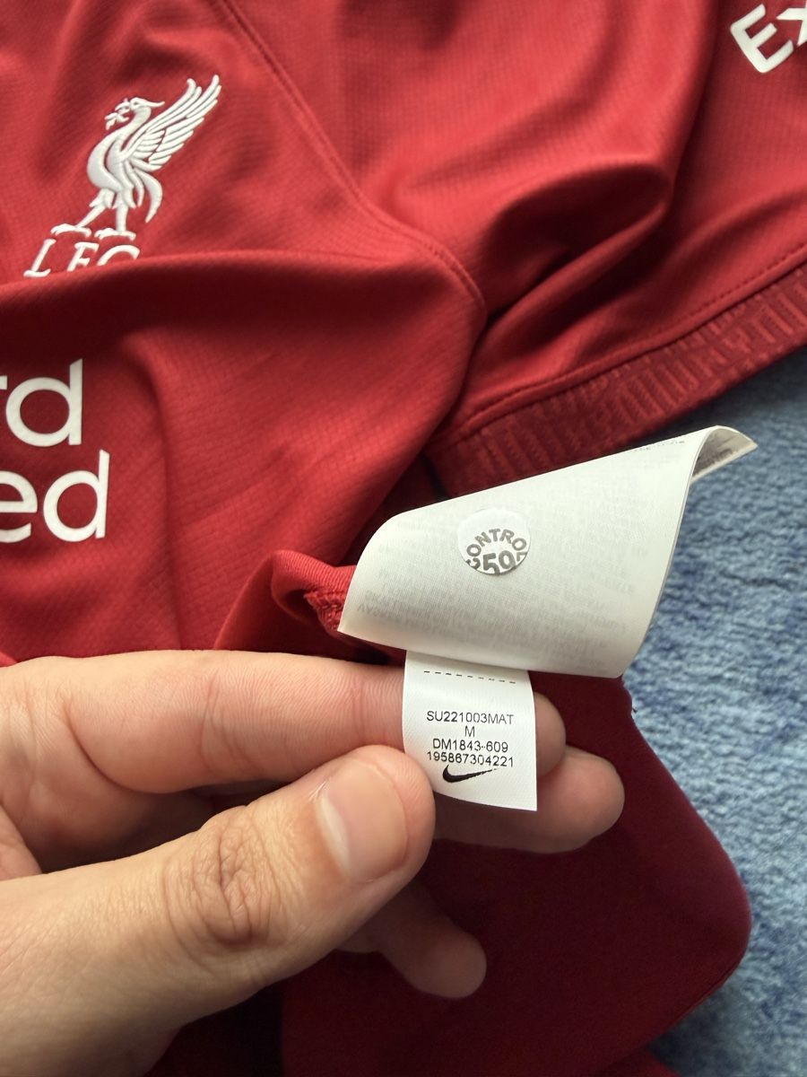 Nike Canottiere & Pantaloni: Liverpool Heim 2022/23 M – Usato da Tuttwil venduto da jus_c9sj 2