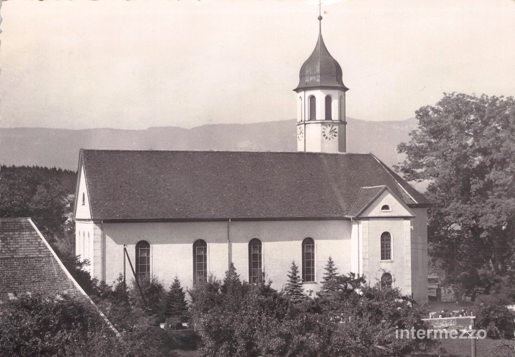 Cartoline postali: Biberist SO // 1951 Katholische Kirche – Usato da Basel venduto da intermezzo12