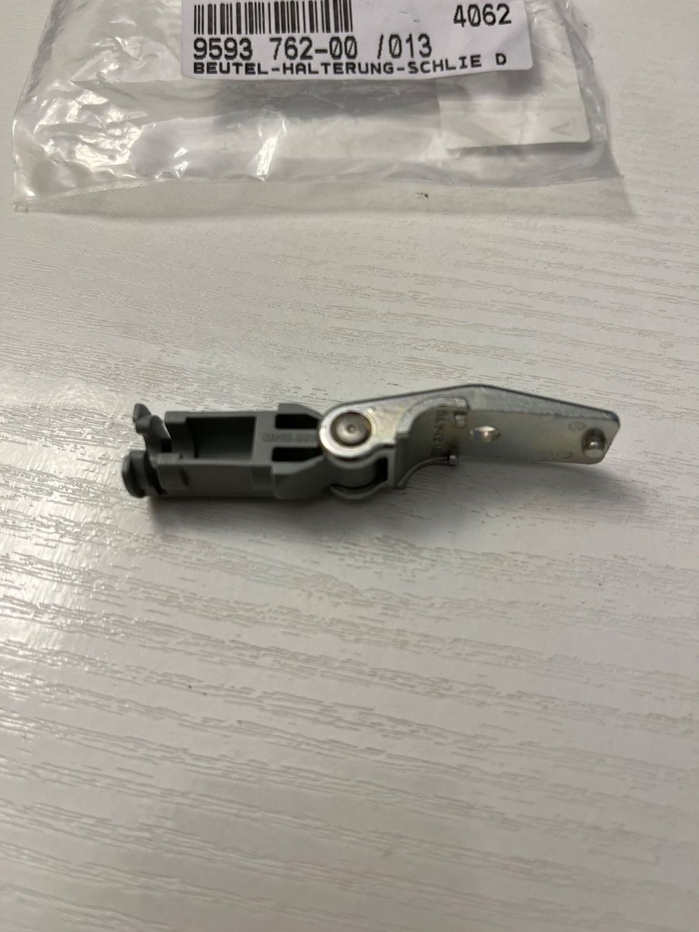 Liebherr Kühlschrank: Liebherr Kühlschrank Ersatzteil – Neu und originalverpackt aus Aeugst am Albis von Samothy 2