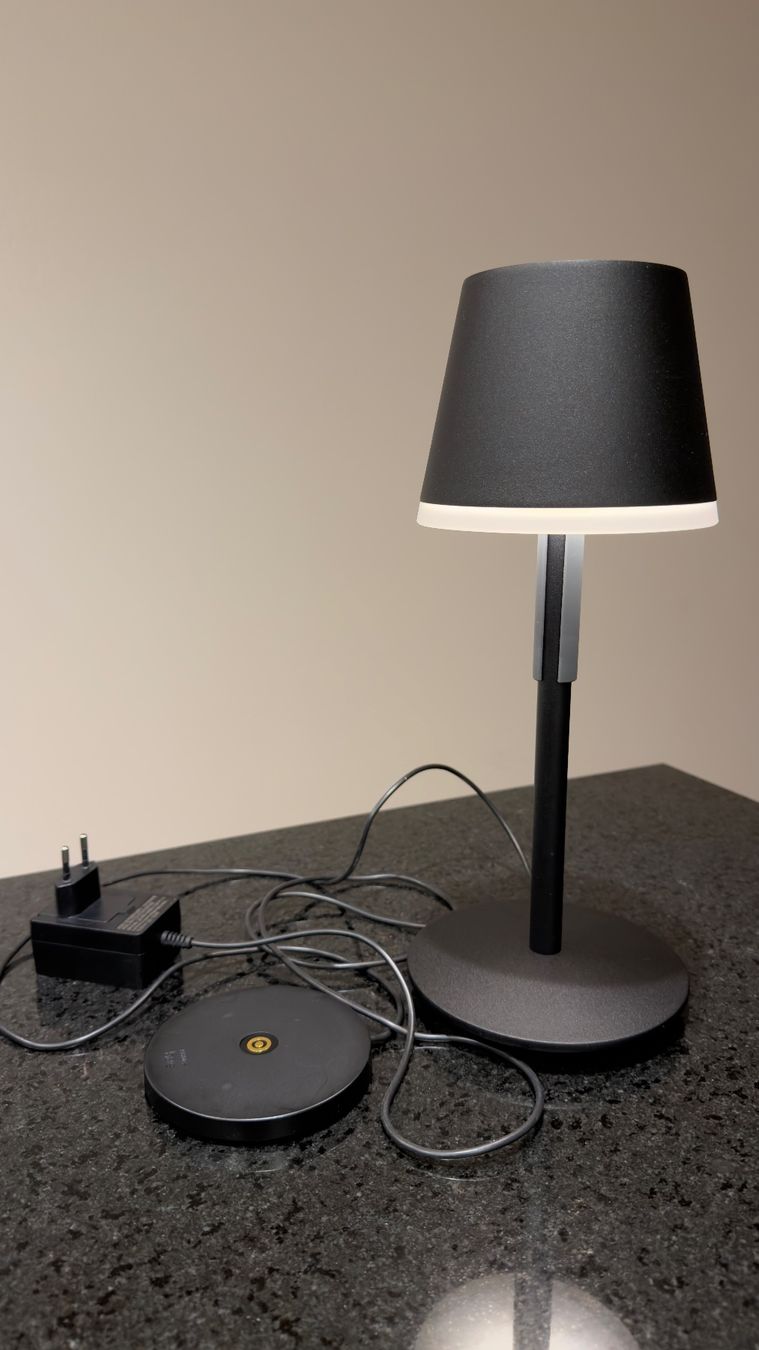 Lampen: Philips Hue Go LED-Leuchte – Neu (gemäss Beschreibung) aus Sennwald von pressgym 1