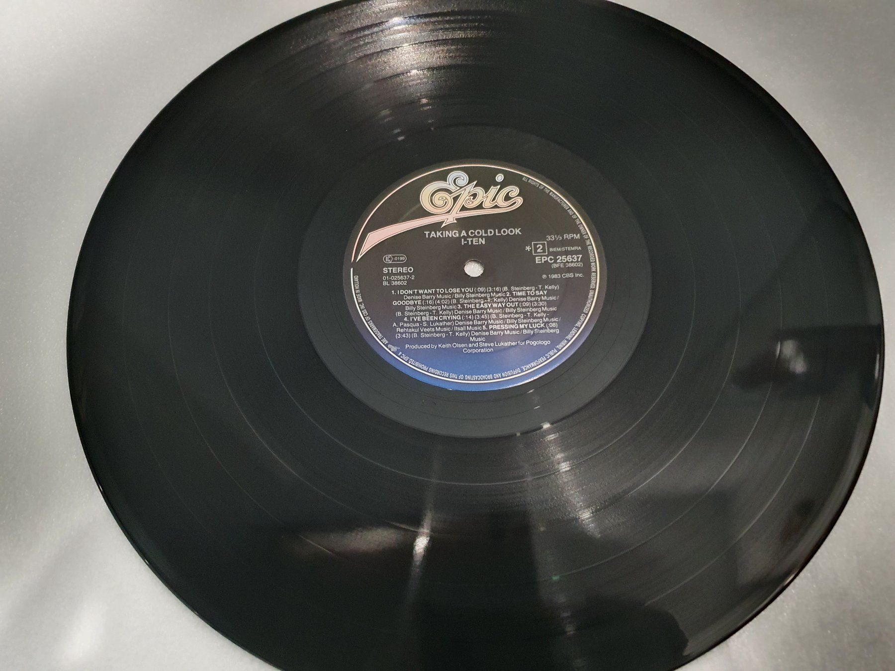 Dischi in vinile: i-Ten – Taking A Cold Look – Usato da Uster venduto da Vinyl-Leidenschaft 4