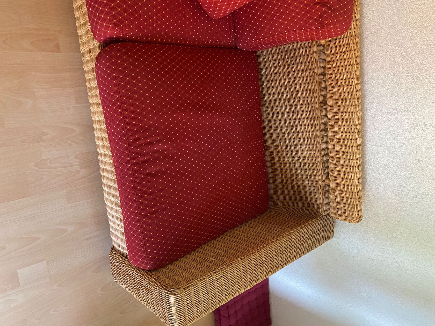 Sofas: Rattan Sofa – Gebraucht aus Altikon von Turboprompt 1