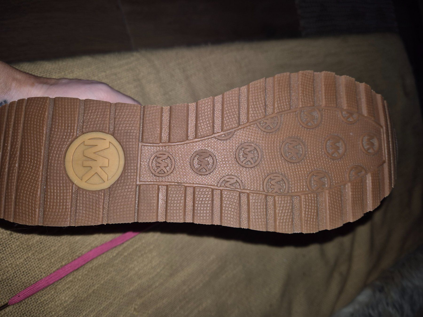 Michael Kors Scarpe da donna: Sneakers Michael Kors neuf – Nuovo (secondo la descrizione) da uvrier venduto da lau_r7w6 7