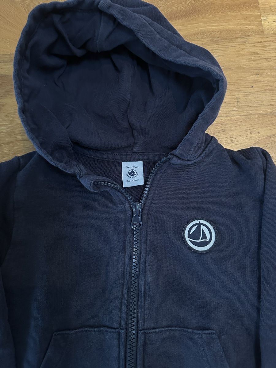 Petit Bateau Maglioni & Felpe: Süsser Petit Bateau Kapuzenpullover Gr. 95, dunkelblau – Usato da Urswil venduto da LMT89 1
