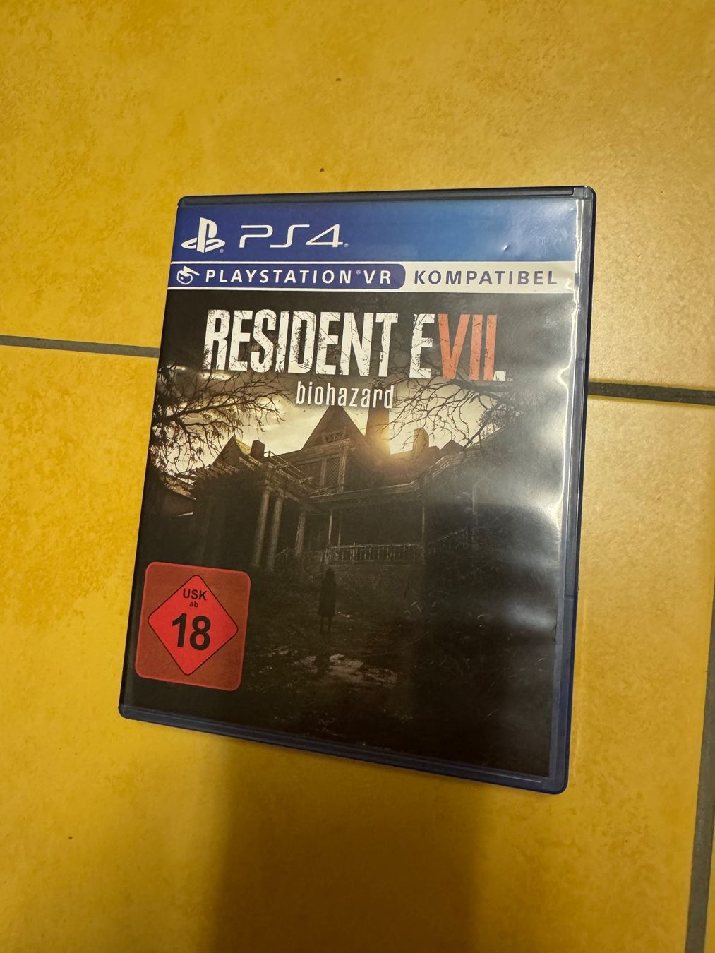 Jeux: Resident Evil Biohazard PS4 – D'occasion à Staad SG par avril_lady93