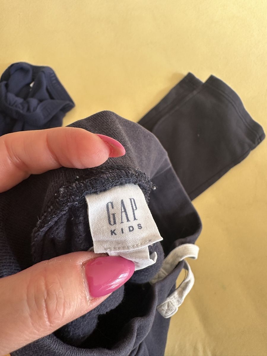 Lotti & Set di vestiti: 4 Trainerhosen  – Usato da Münchenstein venduto da egi4142 2