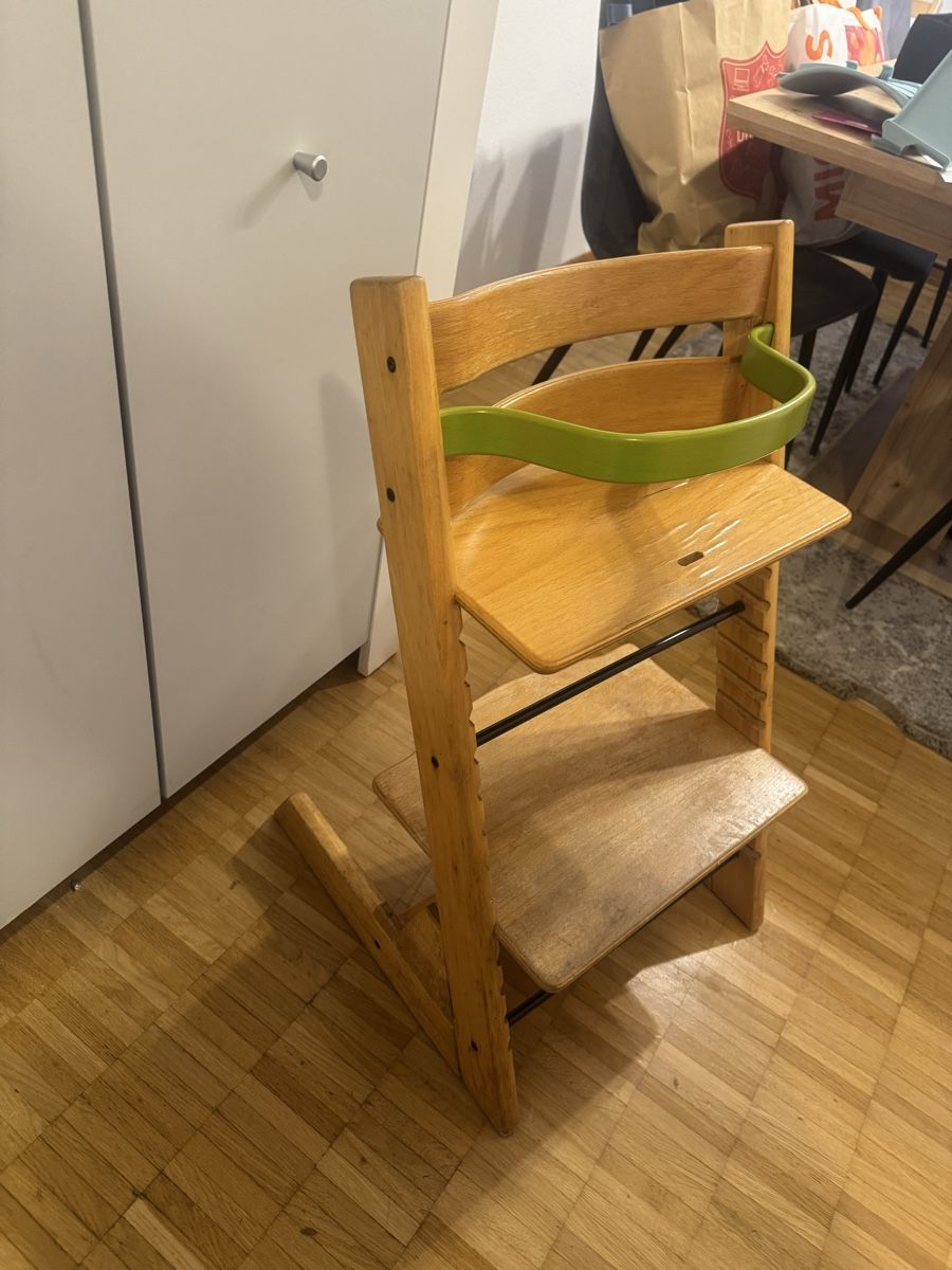 Chaises hautes: Tripp Trapp Stokke – D'occasion à Wetzikon ZH par lir_jx6c 2