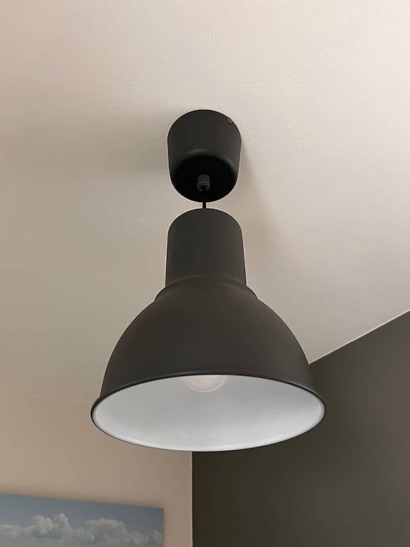 Lampes: Lampe, top Zusand - neuwertig – D'occasion à Zollikerberg par chr_qb28