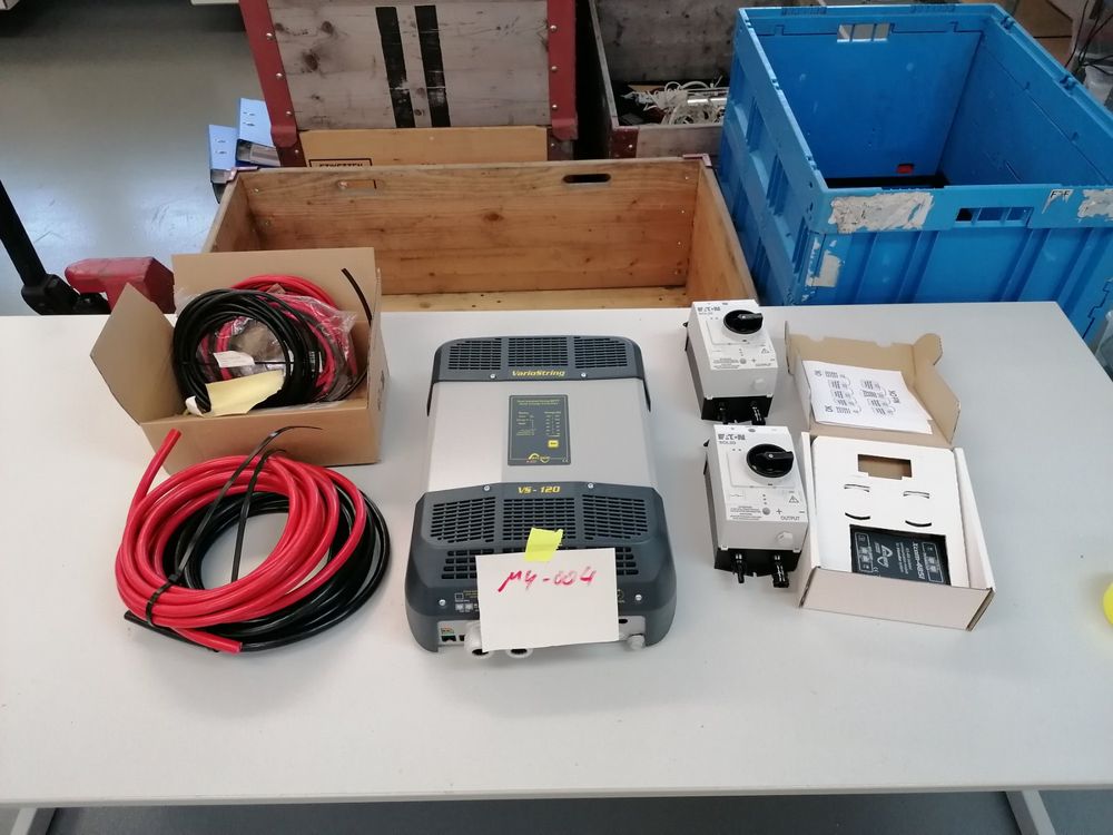 Studer Innotec VarioString VS-120 + Zubehör Neuhausen MY004 (Gebraucht ...