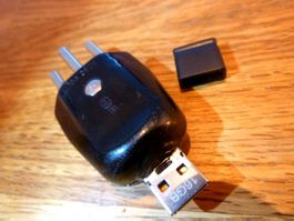 USB 16GB Stick im Retro 3Pol Stecker
