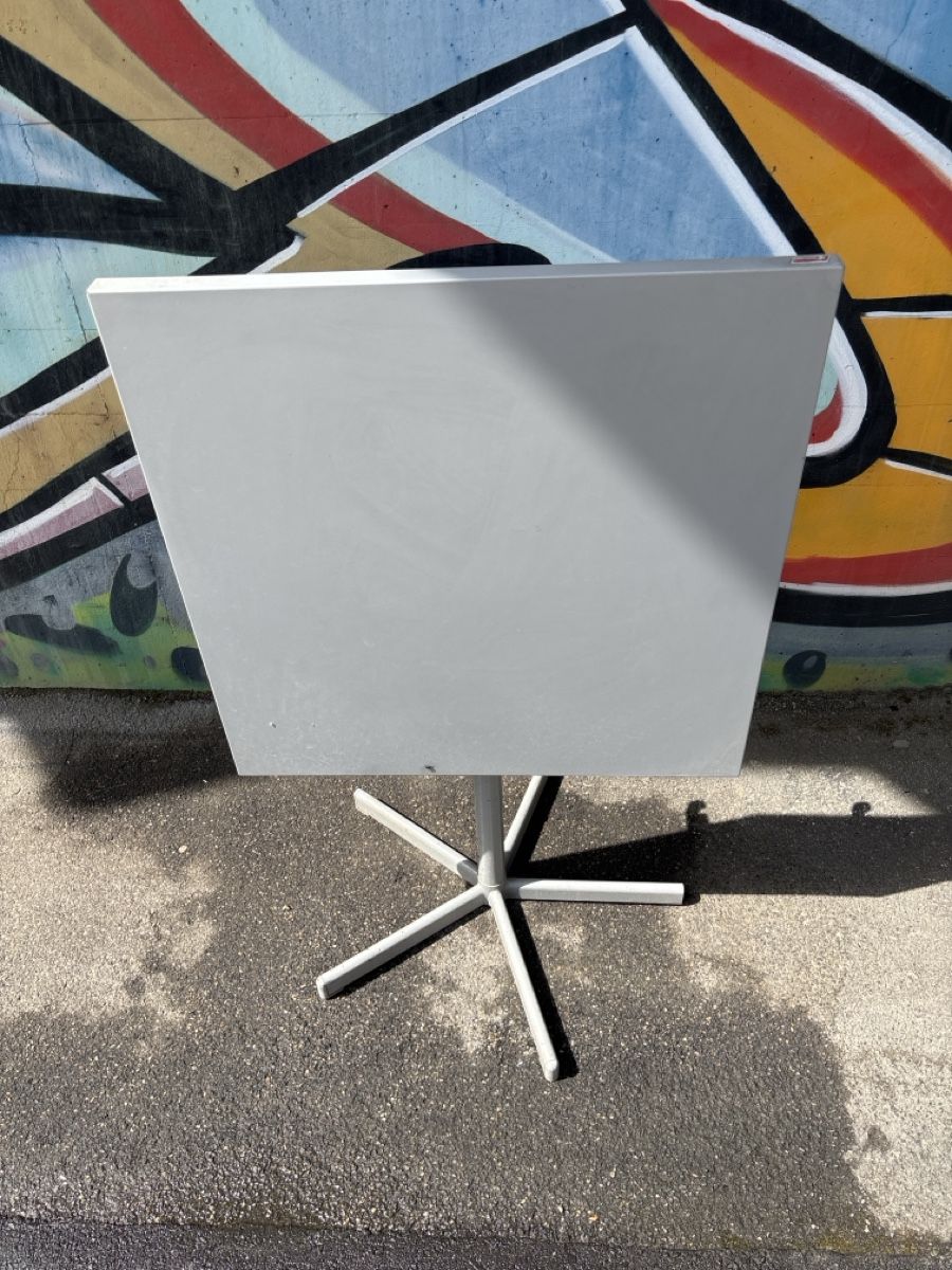 Tables: Schaffner Gartentisch  – D'occasion à Birsfelden par ThierryBasel