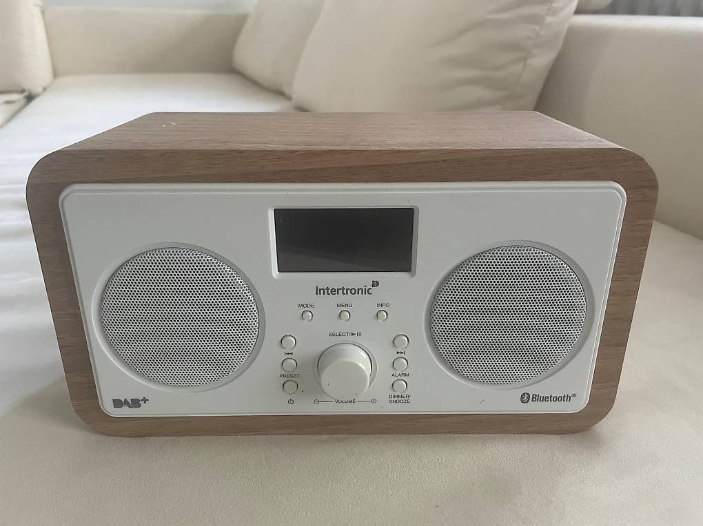 Radio: DAB + Radio – Usato da Schlieren venduto da jas_xg5w