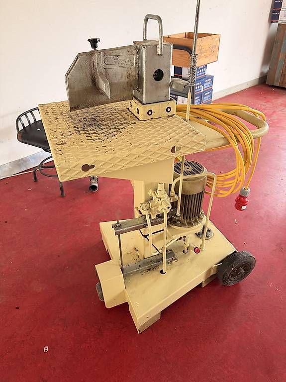 Geba Tutte le macchine: Holzspalter GEBA HS 70 – Usato da Diepoldsau venduto da obe2012